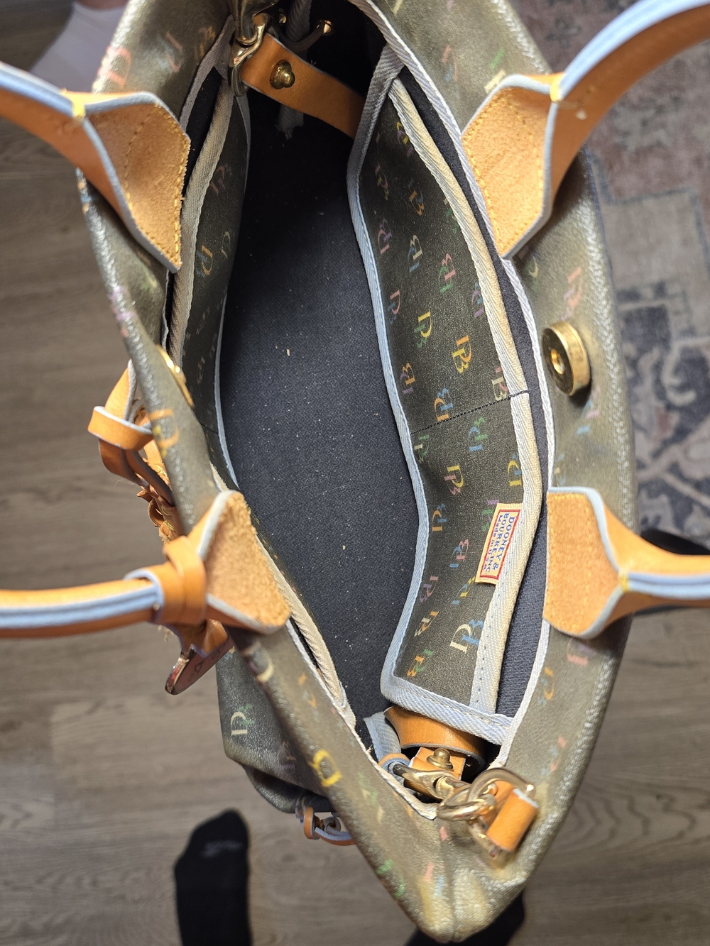 💖 Y2K Dooney & Bourke Multicolor Rainbow DB Logo Tassel Heart Mini Tote Purse - Picture 12 of 16